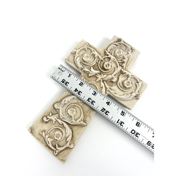 202 Artstones Made in the USA Greensburg, LA Natural Stone Swirl Flower Cross - Picture 3 of 4